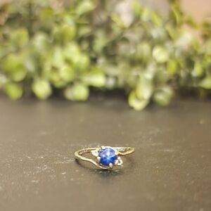 Elegant Lindy Star Ring